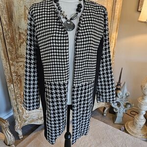 Chico's Black & White Houndstooth Open-Front Blazer